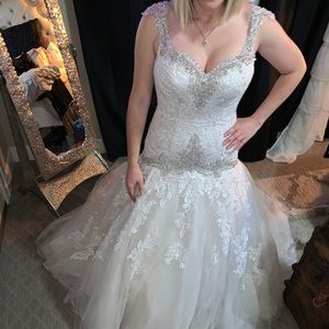 Wedding Dress - Allure